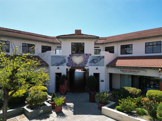 Exterior, Facade, Spanish Mediterranean