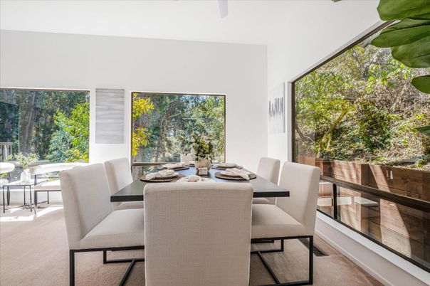 Dining room, Interior