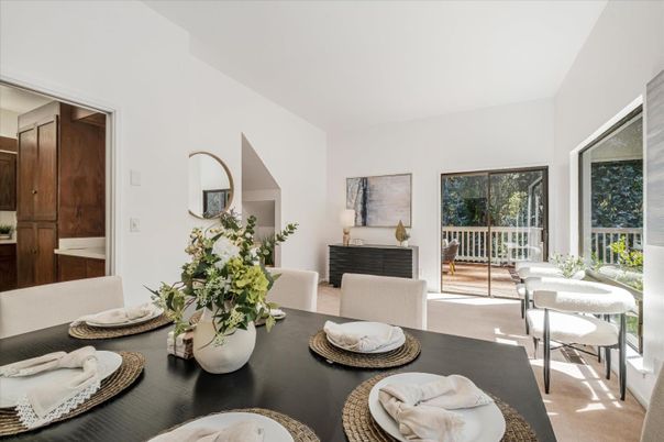 Dining room, Interior