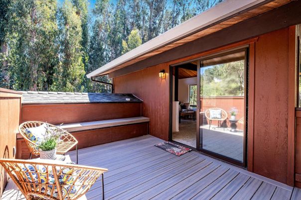Exterior, Hot Tub