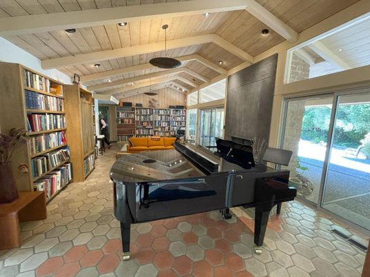 Interior, Piano, Recessed Lighting, Wooden Ceilings
