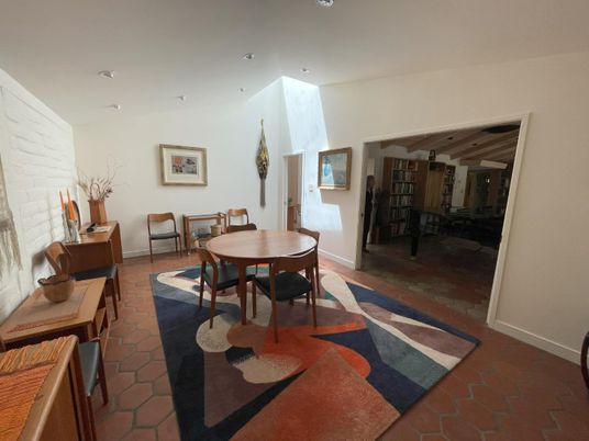 Dining room, Interior, Recessed Lighting