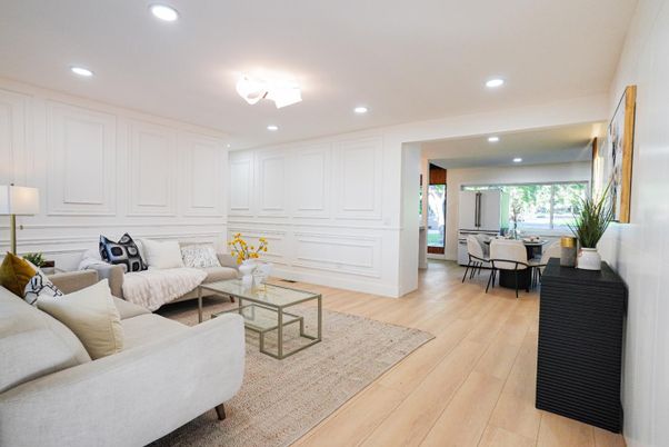 Dining room, Interior, Living room, Recessed Lighting, Wood Texture Flooring