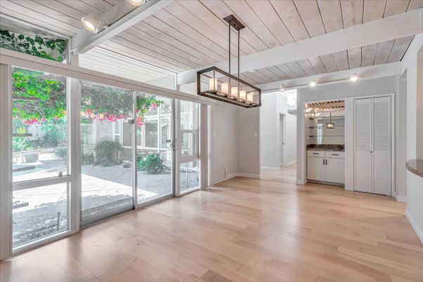 Empty room, Interior, Pendant Lights, Wooden Ceilings, Wood Texture Flooring