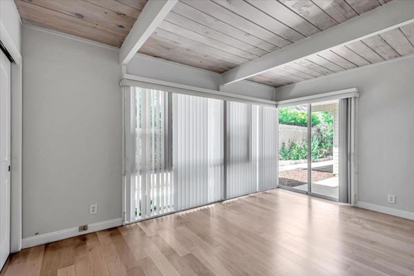 Empty room, Interior, Wooden Ceilings, Wood Texture Flooring