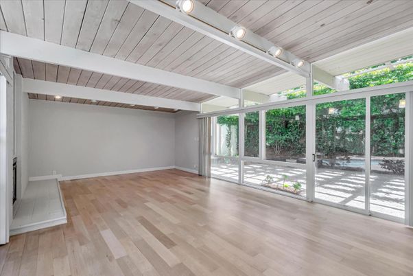 Empty room, Interior, Wooden Ceilings, Wood Texture Flooring