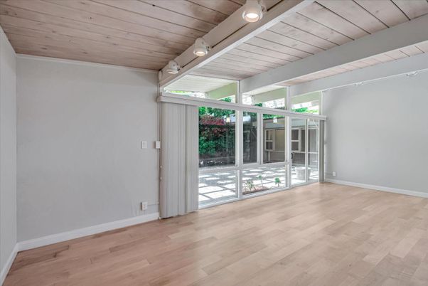 Empty room, Interior, Wooden Ceilings, Wood Texture Flooring