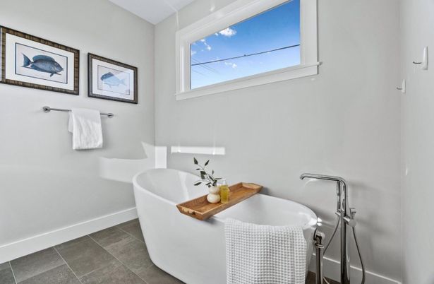 Bathroom, Free Standing Baths, Interior
