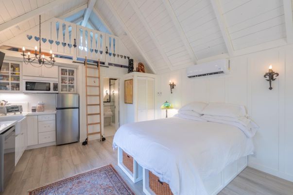 Bedroom, Interior, Kitchen, Pendant Lights, Wood Texture Flooring