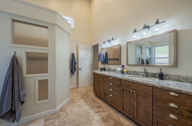 Bathroom, Dual Sink Vanities, Interior