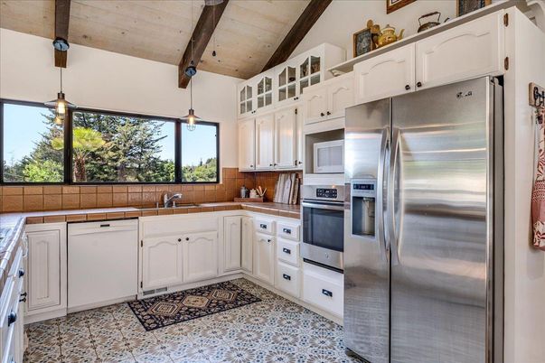 Interior, Kitchen, Pendant Lights, Stainless Steel Appliances, Wooden Beams, Wooden Ceilings