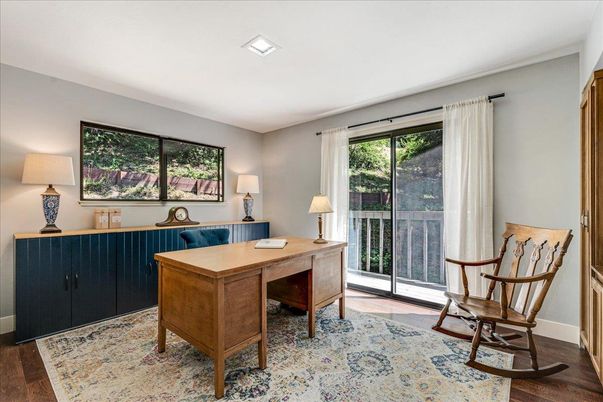 Home Office, Interior, Recessed Lighting, Wood Texture Flooring
