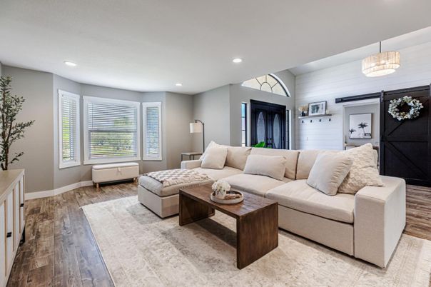 Interior, Living room, Pendant Lights, Recessed Lighting, Wood Texture Flooring