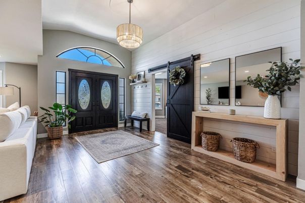 Interior, Pendant Lights, Wood Texture Flooring