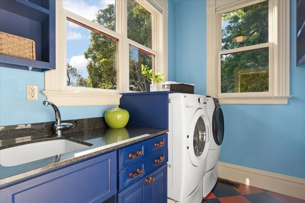Interior, Washer