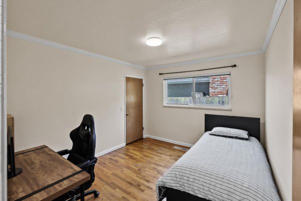 Bedroom, Home Office, Interior, Wood Texture Flooring