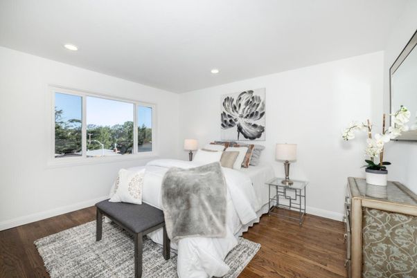 Bedroom, Interior, Recessed Lighting, Wood Texture Flooring