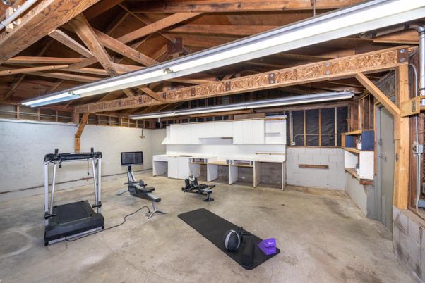 Fitness Equipment, Interior, Wooden Beams