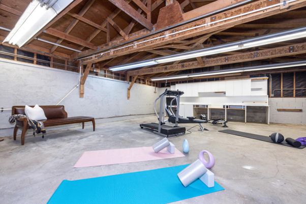 Fitness Equipment, Interior, Wooden Beams