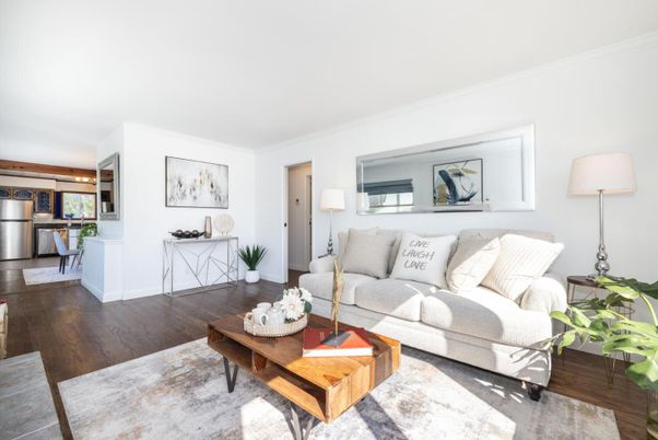 Interior, Kitchen, Living room, Stainless Steel Appliances, Wood Texture Flooring