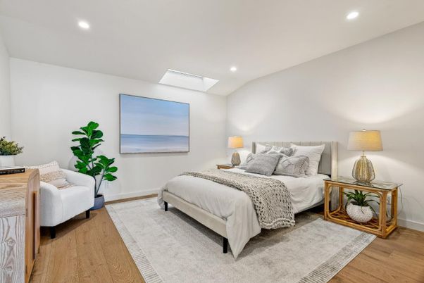 Bedroom, Interior, Recessed Lighting, Wood Texture Flooring