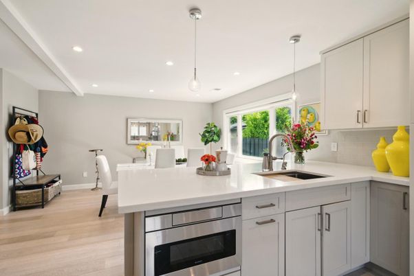 Dining room, Interior, Kitchen, Pendant Lights, Recessed Lighting, Stainless Steel Appliances, Wood Texture Flooring