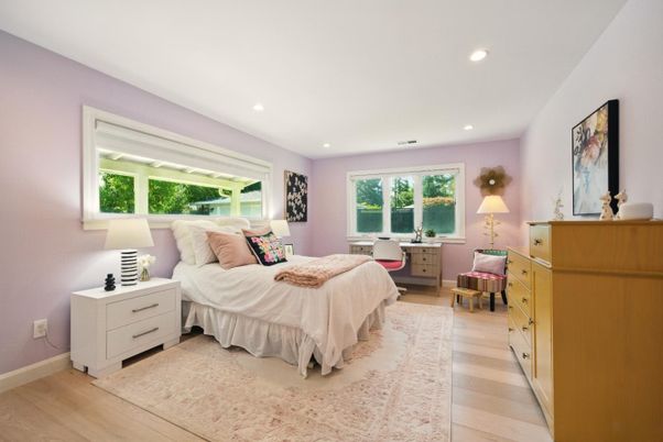Bedroom, Interior, Recessed Lighting, Wood Texture Flooring
