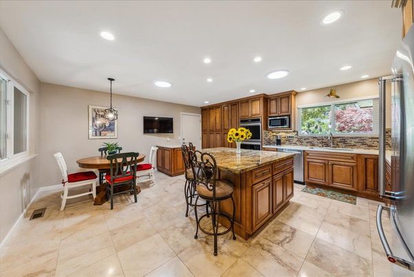 Dining room, Interior, Kitchen, Pendant Lights, Recessed Lighting