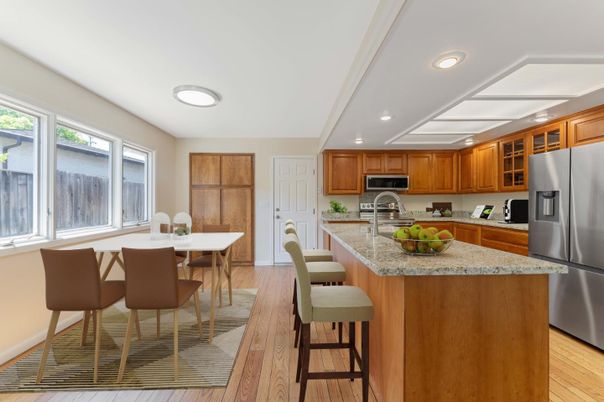 Dining room, Interior, Kitchen, Recessed Lighting, Stainless Steel Appliances, Wood Texture Flooring