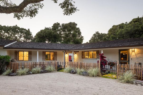 Backyard, Exterior, Facade, Ranch