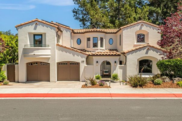 Attached, Exterior, Facade, Spanish Mediterranean