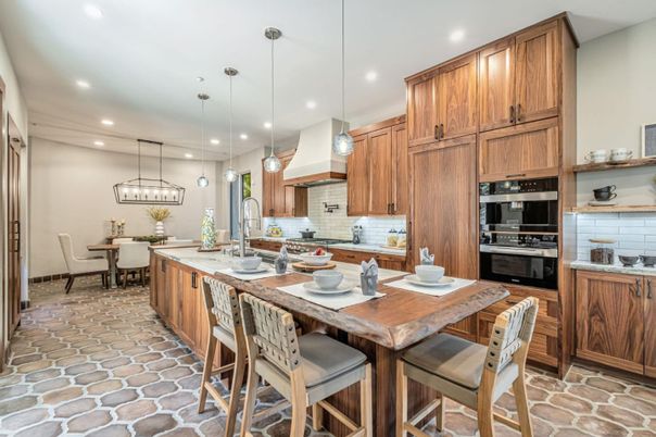 Dining room, Interior, Kitchen, Pendant Lights, Recessed Lighting, Stainless Steel Appliances