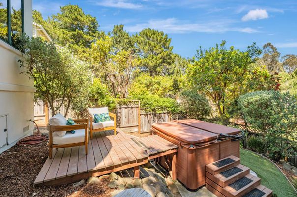 Exterior, Hot Tub