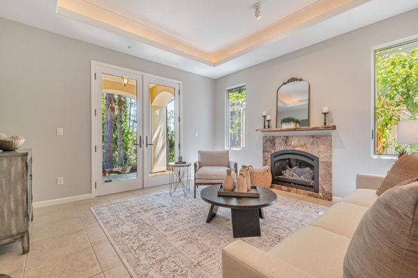 Fireplace, Interior, Living room