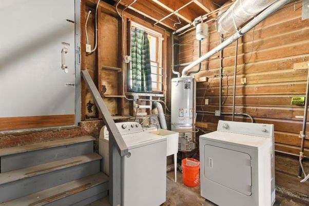 Interior, Washer, Wooden Walls
