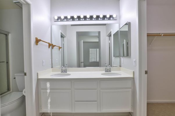 Bathroom, Dual Sink Vanities, Interior