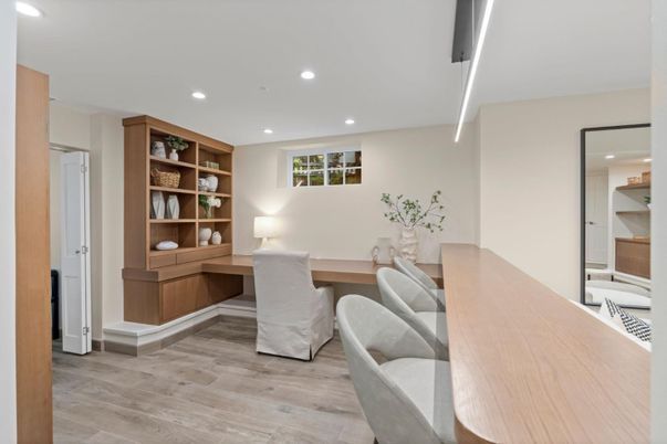 Home Office, Interior, Recessed Lighting, Wood Texture Flooring