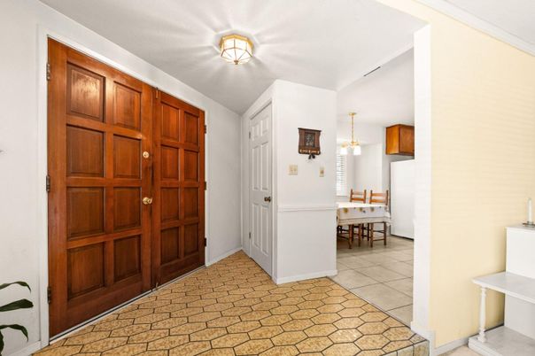 Dining room, Interior, Pendant Lights