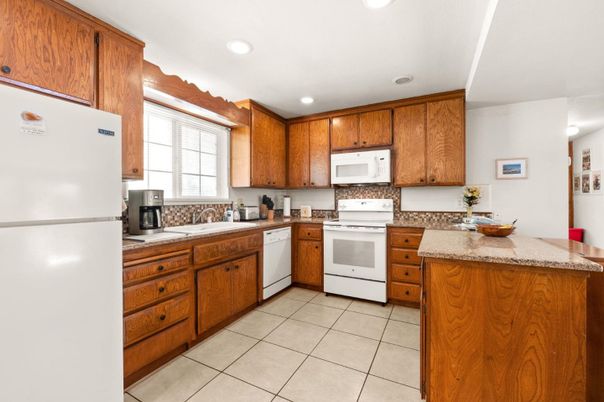 Interior, Kitchen, Recessed Lighting
