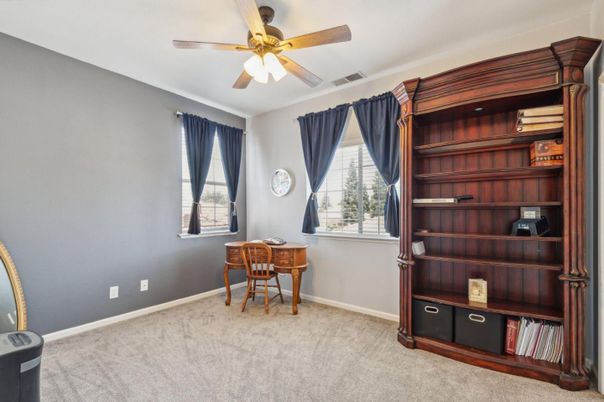 Home Office, Interior