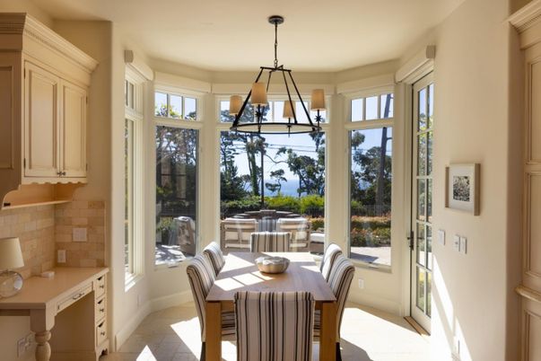 Chandelier, Dining room, Interior, Pendant Lights, Water