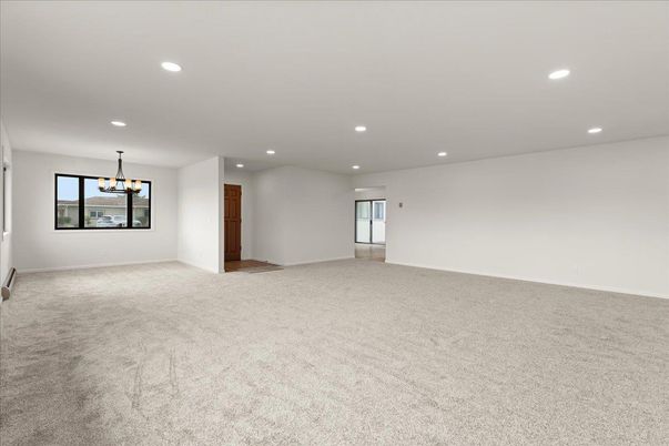 Chandelier, Empty room, Interior, Recessed Lighting