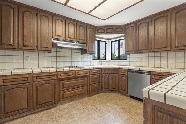 Interior, Kitchen, Tile Countertops