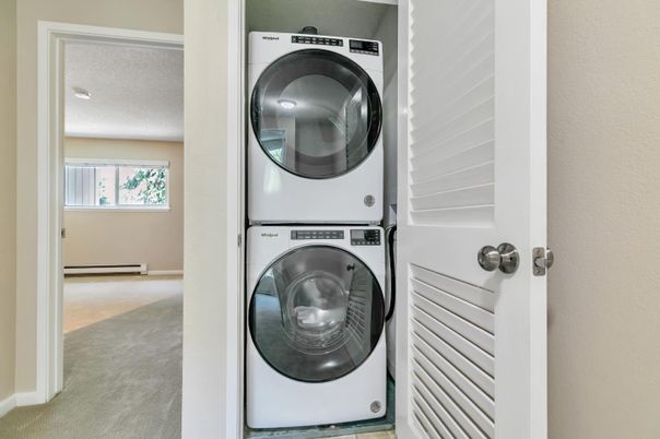 Interior, Recessed Lighting, Utility Closets, Washer