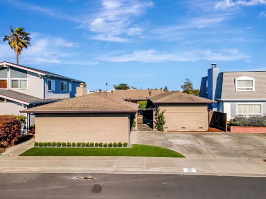 Attached, Detached Garage, Exterior, Facade, Ranch
