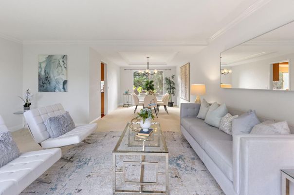 Chandelier, Dining room, Interior, Living room
