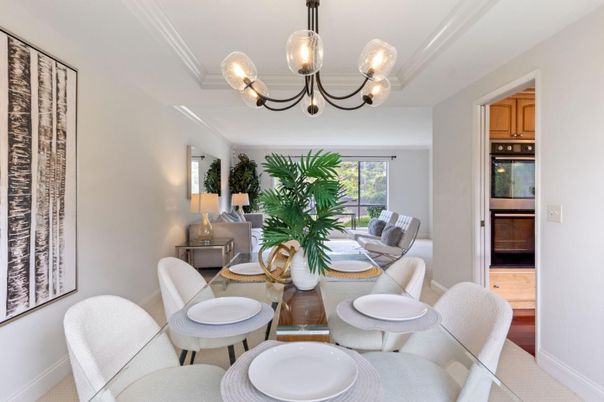 Chandelier, Dining room, Interior