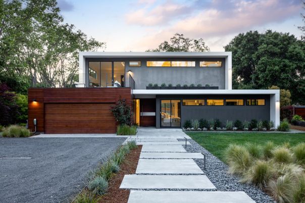 Attached, Backyard, Exterior, Facade, Modern