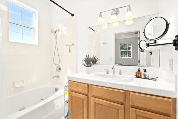 Bathroom, Interior, Tile Countertops