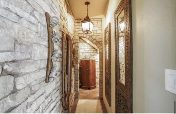 Interior, Pendant Lights, Stone Walls